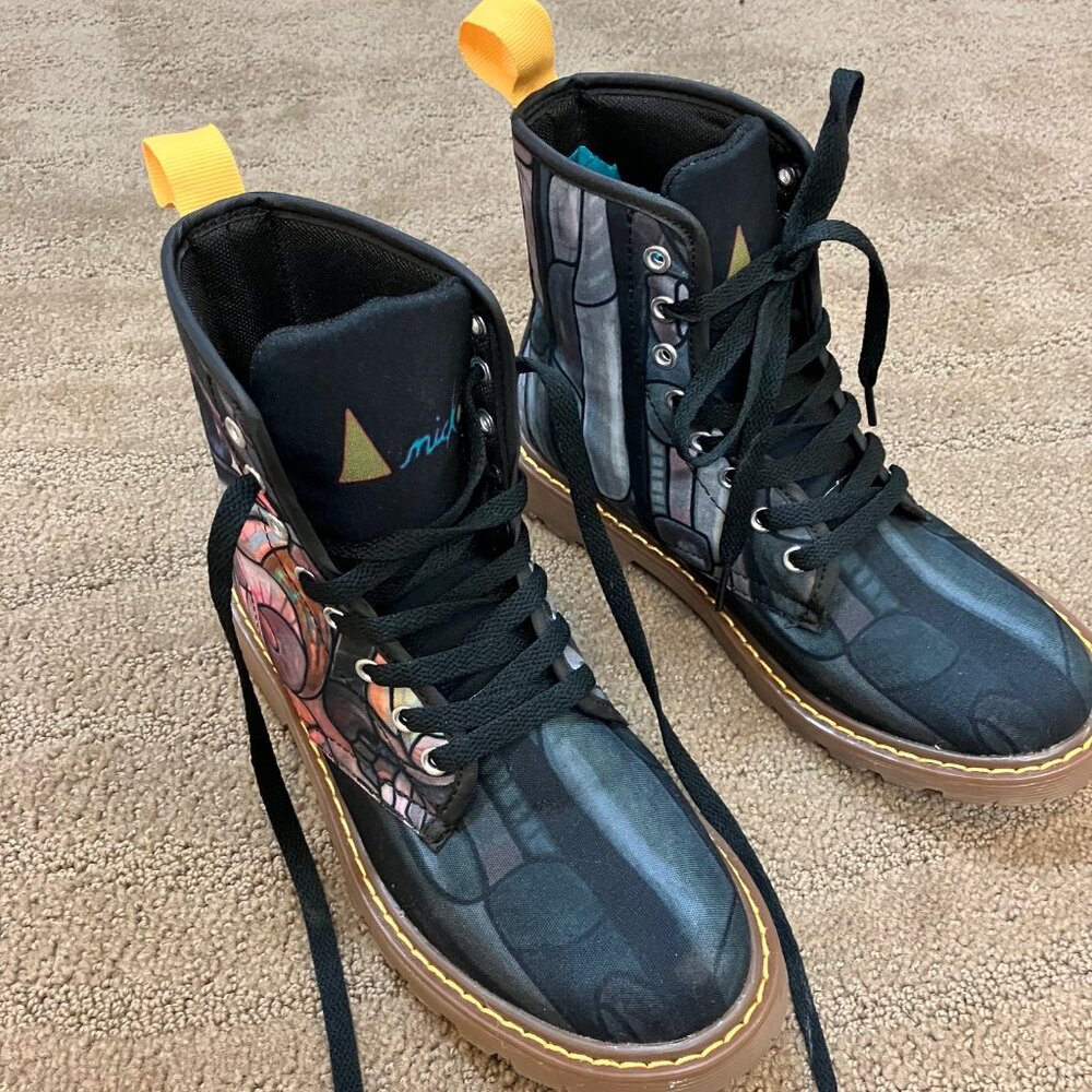 Creations Aniko Boots size 7